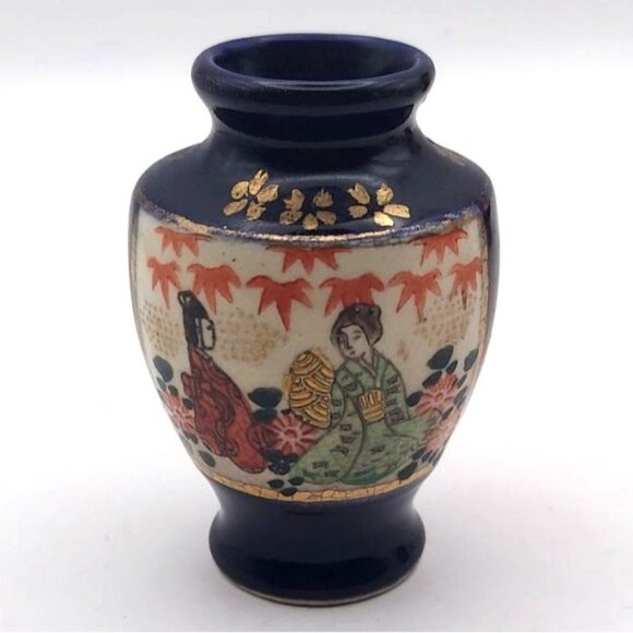 Vintage Japanese Satsuma Miniature Porcelain Hand Painted Vase Wise Men Set of 3 - Picture 3 of 15